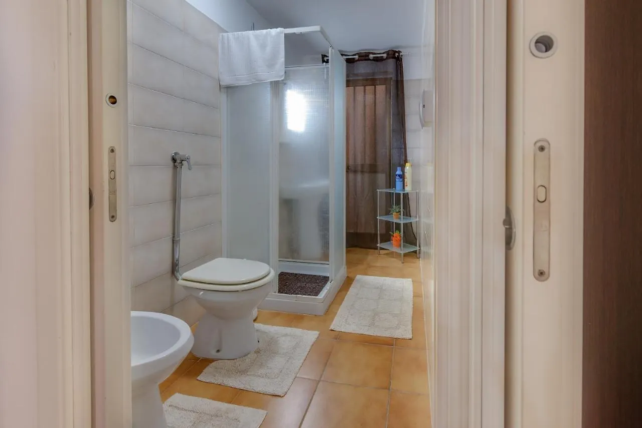 10 Min Dalla Spiaggia - Giorgia Guest House Case San Marco 0*,  Italy